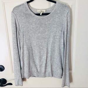 Light Crew Neck Sweater